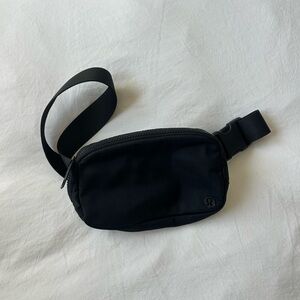 lululemon athletica Black belt Bag